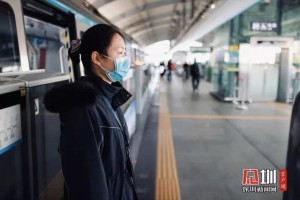 北京地铁拒绝戴口罩，公共卫生与个人自由的边界探讨