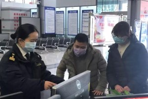 成都大学生在疫情中的坚守与成长