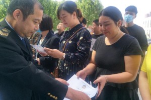 郑州商场疫情营业时间调整，应对挑战与保障民生