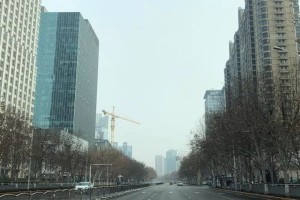 2020年疫情下的郑州，一座城市的坚守与重生