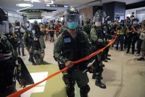 香港疫情现状，目前是否处于低风险阶段？