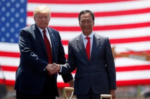 郑州富士康新冠事件，疫情下的产业工人困境与社会反思