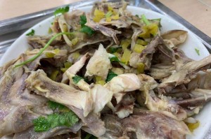 沈阳鸡架与疫情下的城市变迁