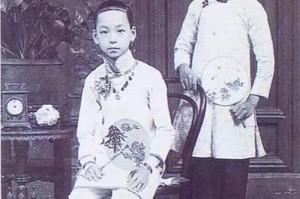 疫情下的北京与香港，谁是谁的累赘？