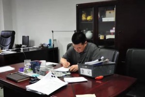 张文宏履新上海卫健委副主任，专业与担当的双重奔赴