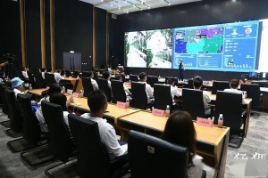 郑州封城记，疫情下的城市坚守与人性光辉