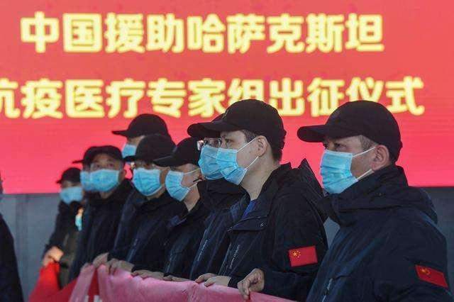 疫情下的乌鲁木齐，封锁与坚守