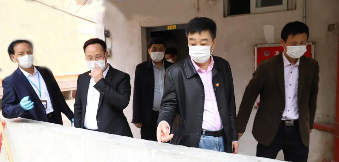 香港疫情下政府发钱是否必须与MPF挂钩？