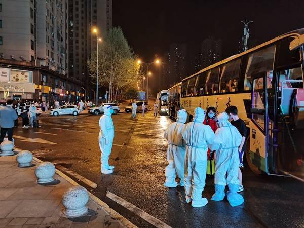 重庆市疫情防控下的昆明新动态