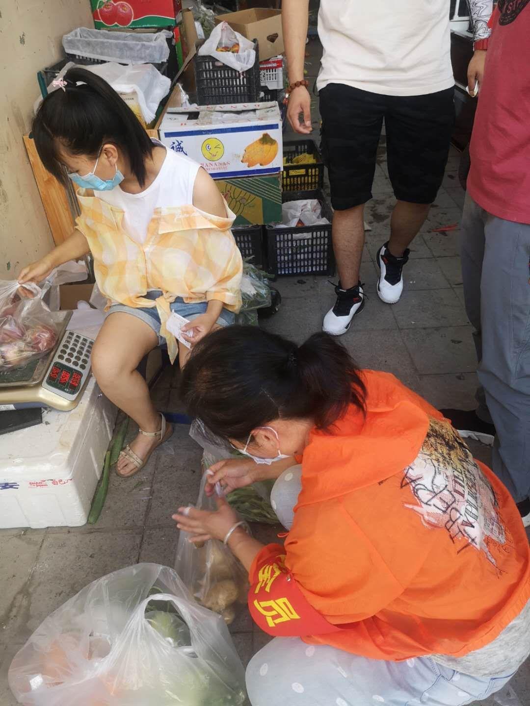 乌鲁木齐对重庆疫情管理的策略与实践