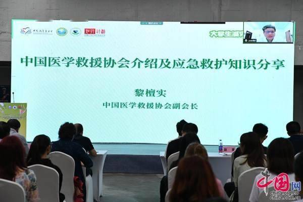 上海小区封闭管理再启，挑战与应对策略