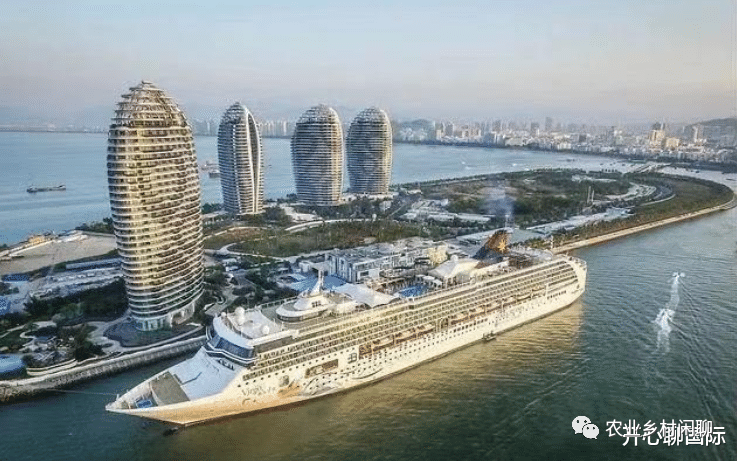 海南岛与香港，中国南部的两颗璀璨明珠
