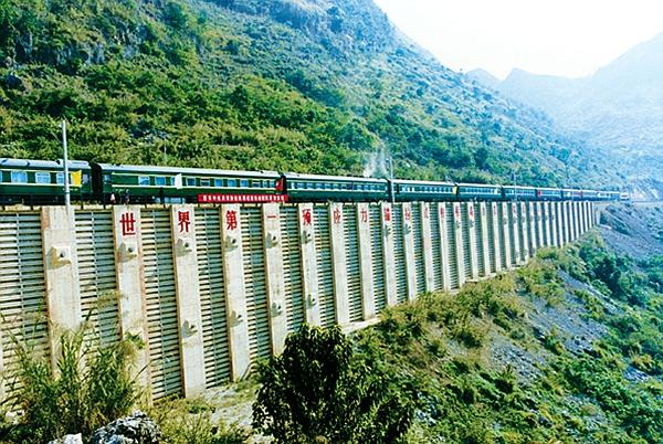 从广西到昆明，一条穿越山水与文化的多彩之旅