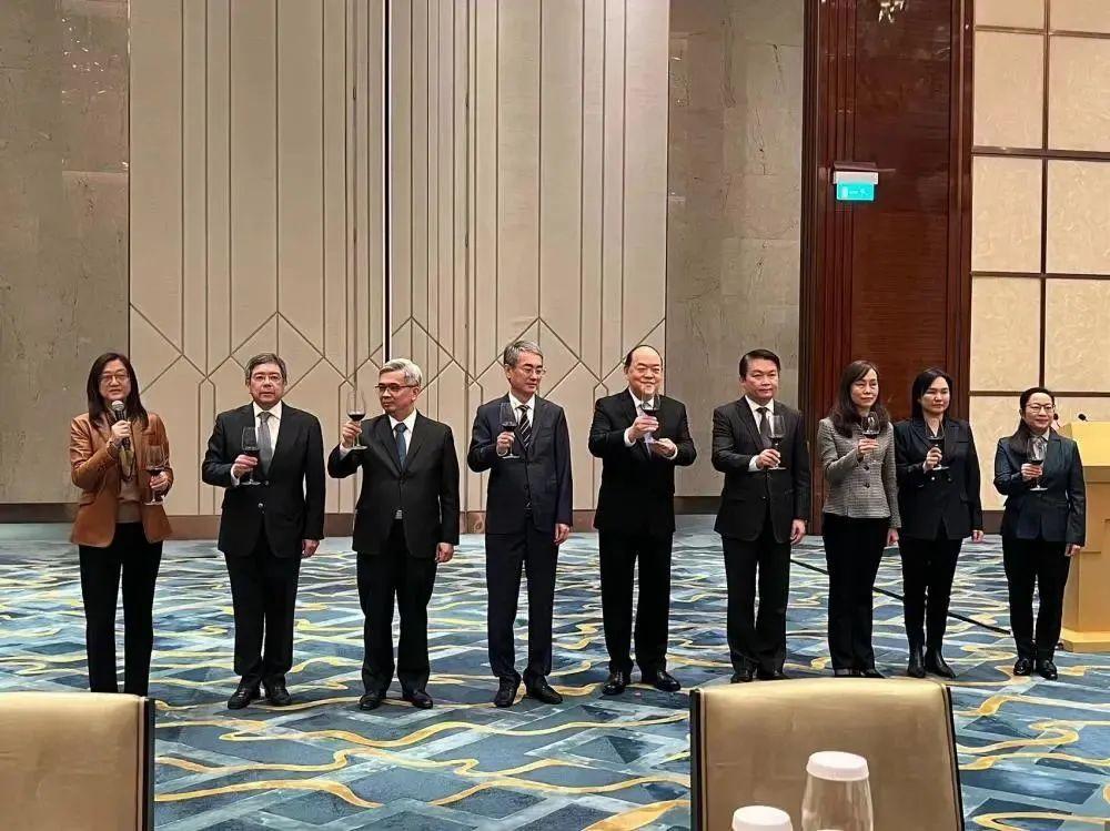 澳门疫情受控，郑州政策调整，防疫新阶段的观察与思考