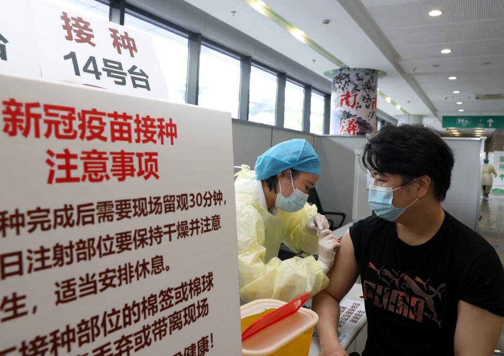 北京与成都，疫苗研发与接种的双城记