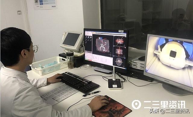 长春地铁2号线上的口罩风景，疫情下的城市脉动与集体记忆