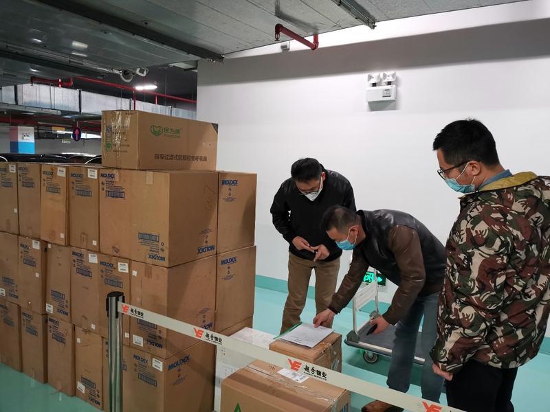 北京地铁必须戴口罩，防疫常态下的责任与挑战