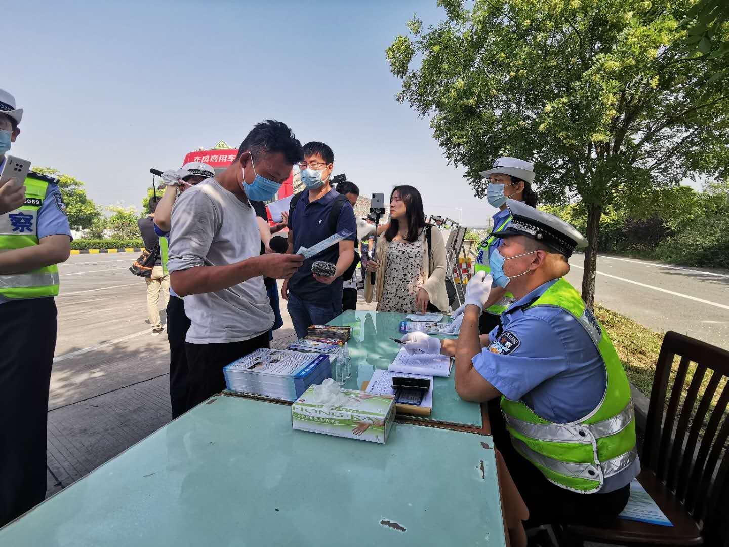 石家庄村支书喊话背后的基层治理智慧与乡村振兴新探索