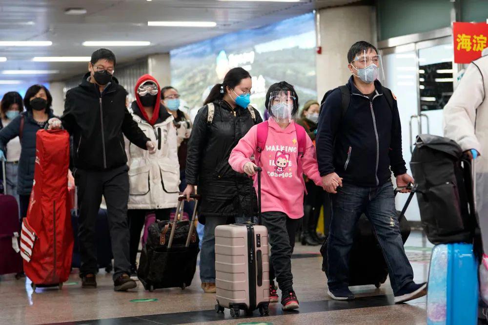 北京严控湖北地区人员返京，防疫政策下的民生困境与区域协作思考