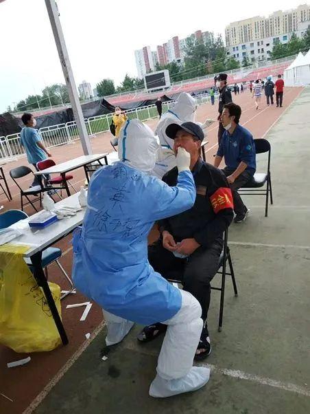 疫情之下，北京走了多少外地人？