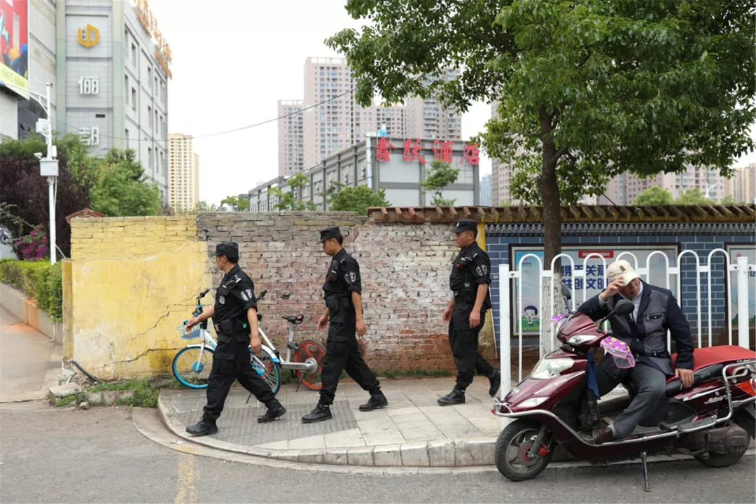 疫情下的双城记，北京防控升级与昆明最新动态
