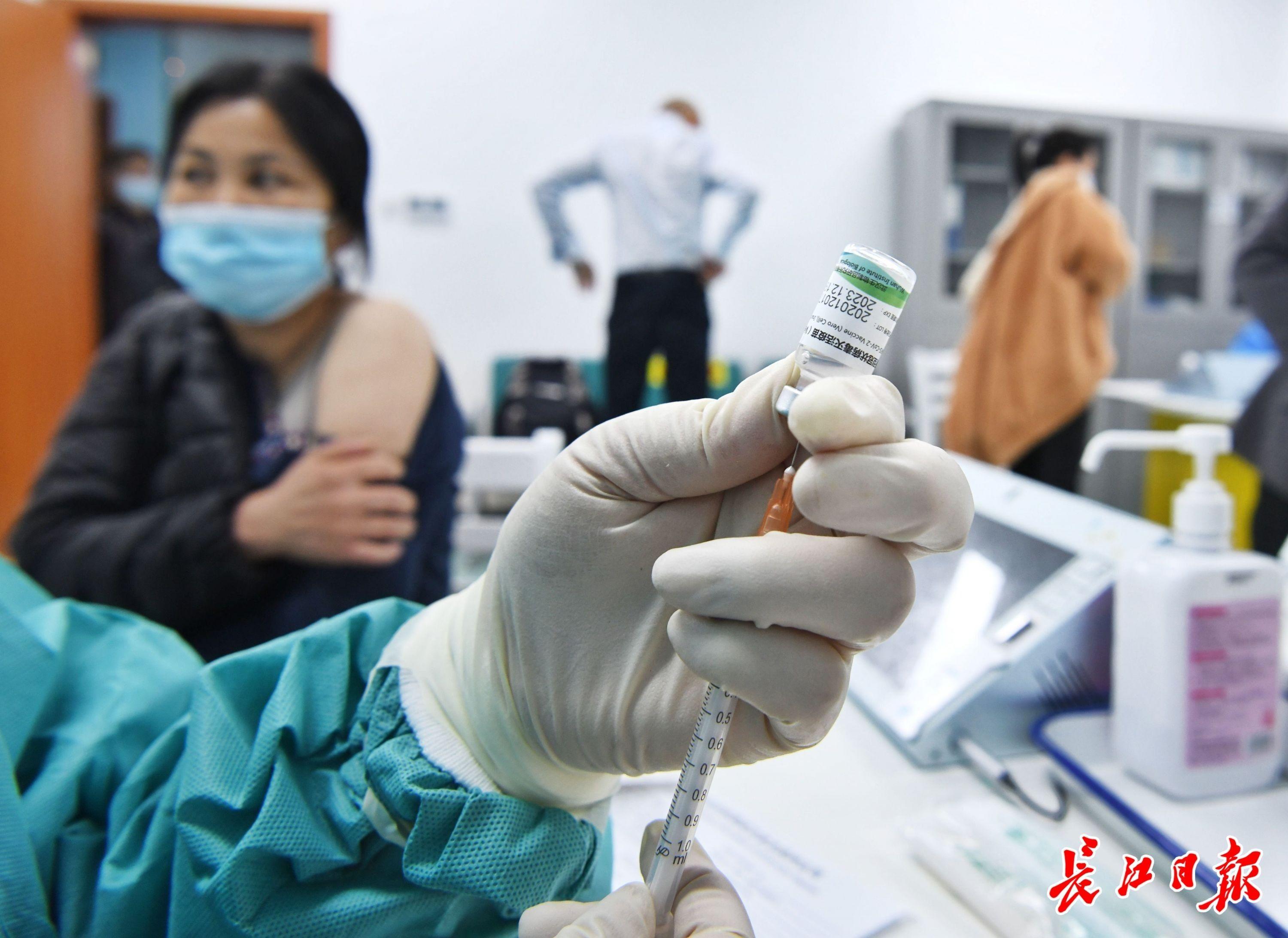 疫苗选择，北京的还是武汉的？如何科学选择适合自己的新冠疫苗