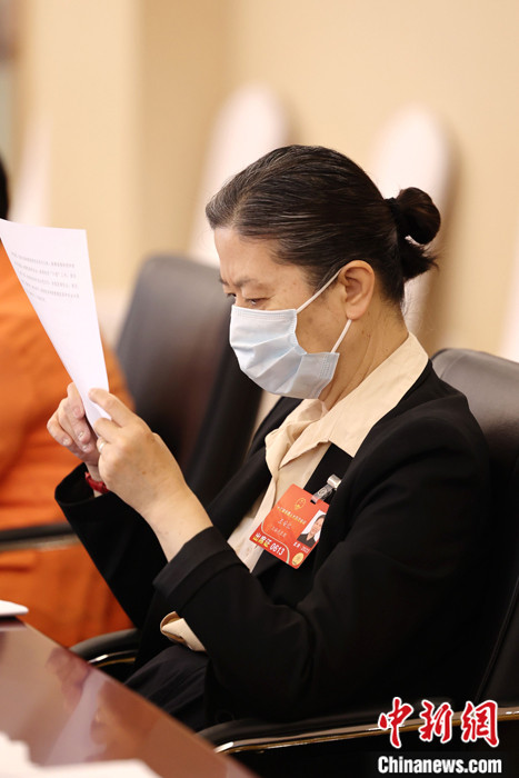 北京与香港，疫情解封之路与未来展望