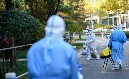 北京何时能够解除疫情？科学防控与未来展望