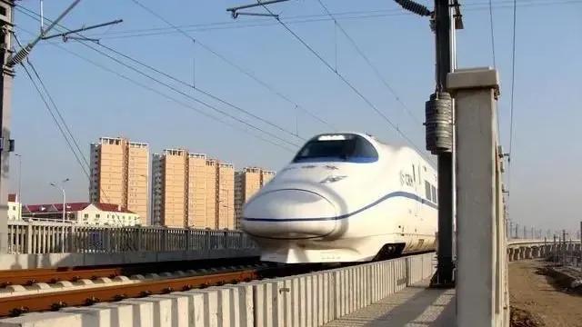 香港疫情防控全面升级，重庆是否跟进？