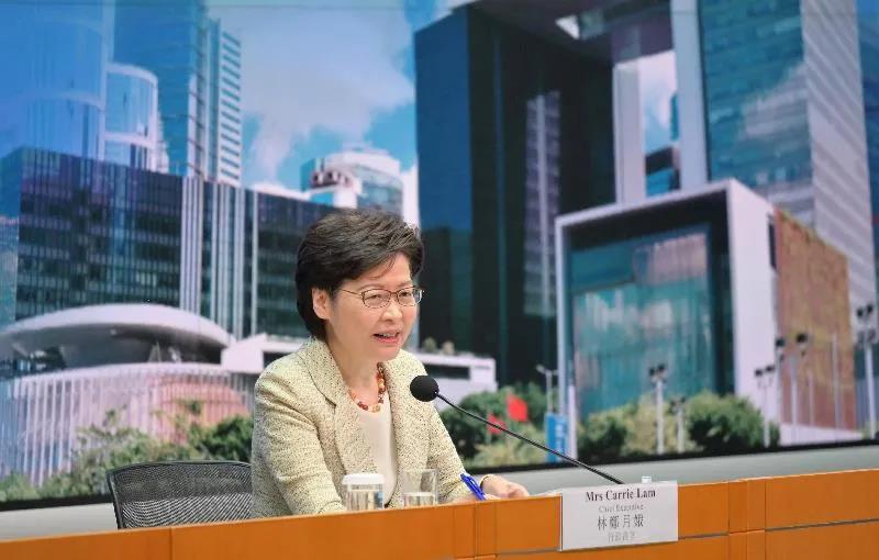 香港政府抗疫之路，挑战、策略与未来展望