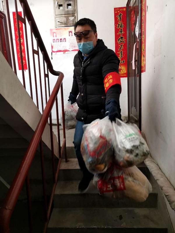 成都大学生在疫情中的坚守与成长
