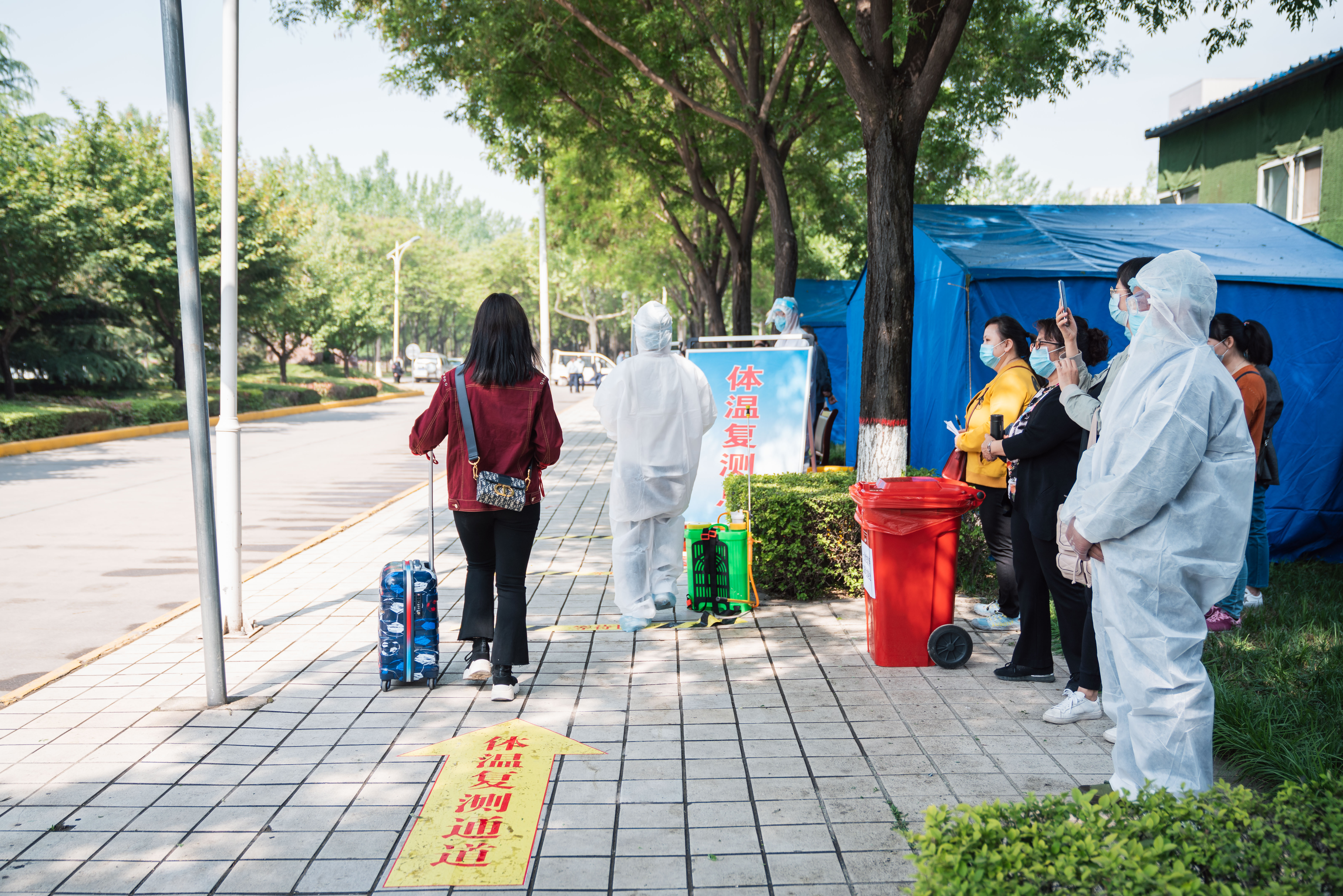 陕西省大学生返校，疫情防控下的校园重启与青春担当