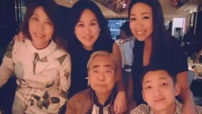香港疫情分布小区，现状、挑战与应对策略
