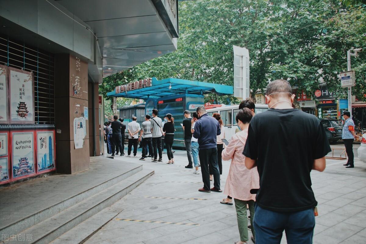 香港疫情现状，防控措施、挑战与未来展望