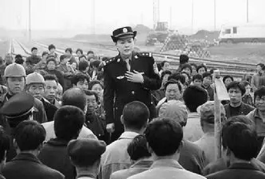 郑州疫情封城时间及其影响分析