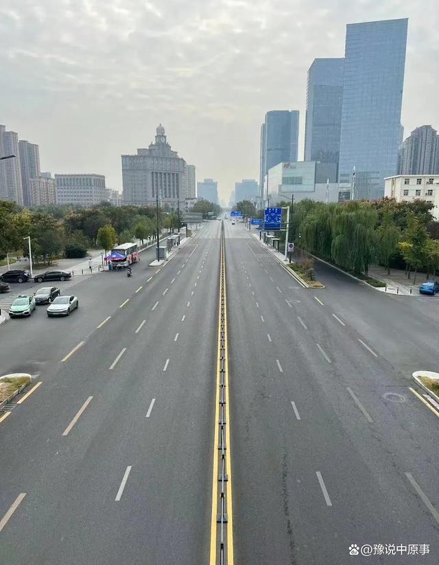 郑州今日紧急封城，疫情防控下的城市暂停键