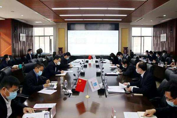 郑州商场疫情营业时间调整，应对挑战与保障民生