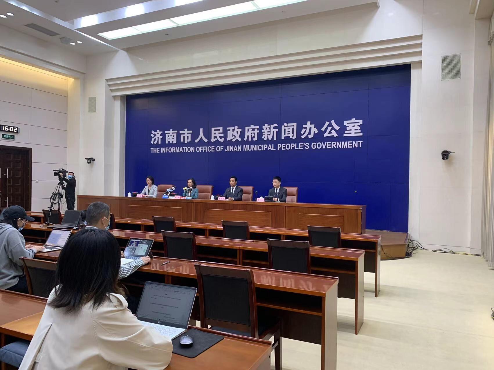 上海市与济南市疫情现状对比分析，防控措施、社会影响与未来展望