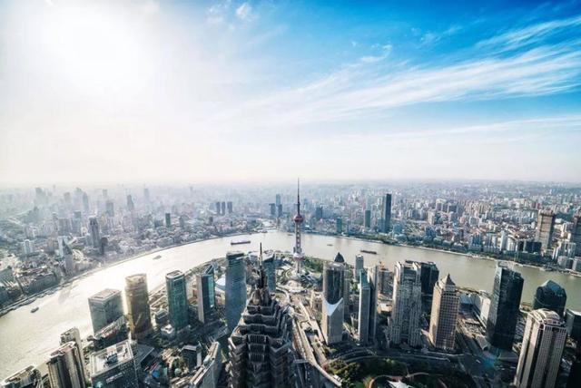 上海与成都疫情，城市治理与公共卫生的双重考验