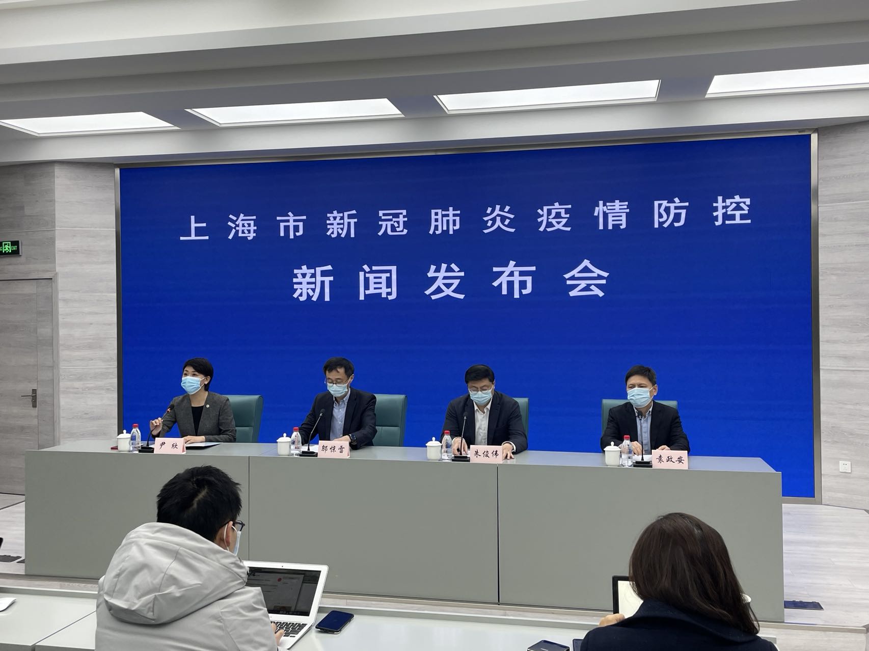 湖北与上海疫情，防控经验与挑战