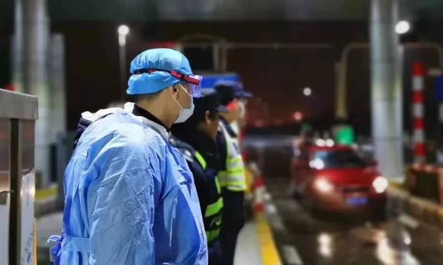 守沪者说，上海卫健委衣主任的抗疫之路与城市公共卫生守护记