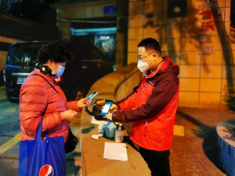 西宁市疫情防控指挥部办公室电话，市民健康守护的生命线