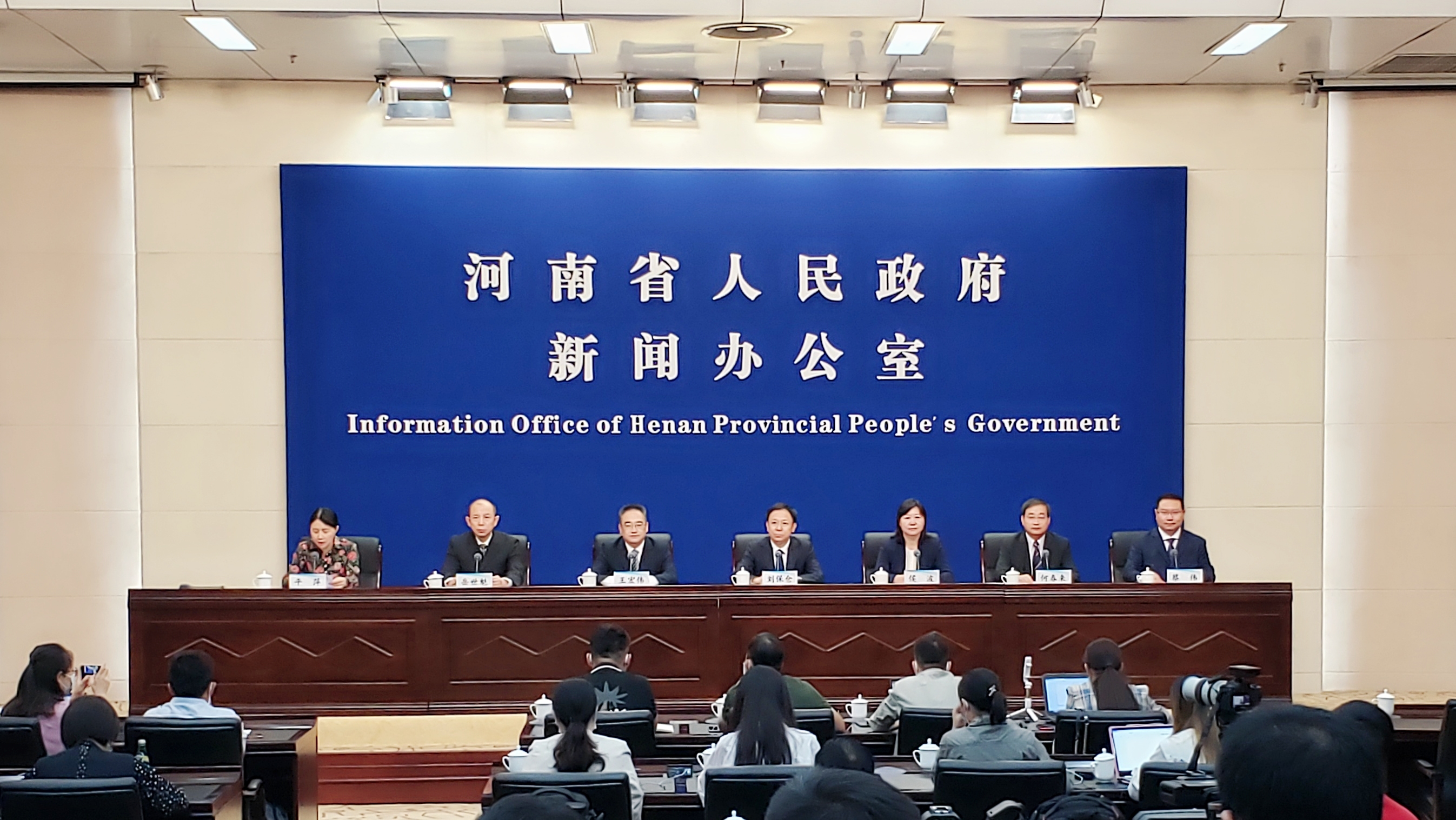 山东防疫指挥部驻上海专班，跨省协作的‘守沪者’与抗疫新范式
