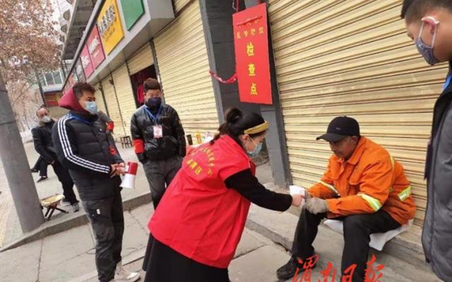 上海市新冠肺炎疫情防控，挑战、策略与未来展望