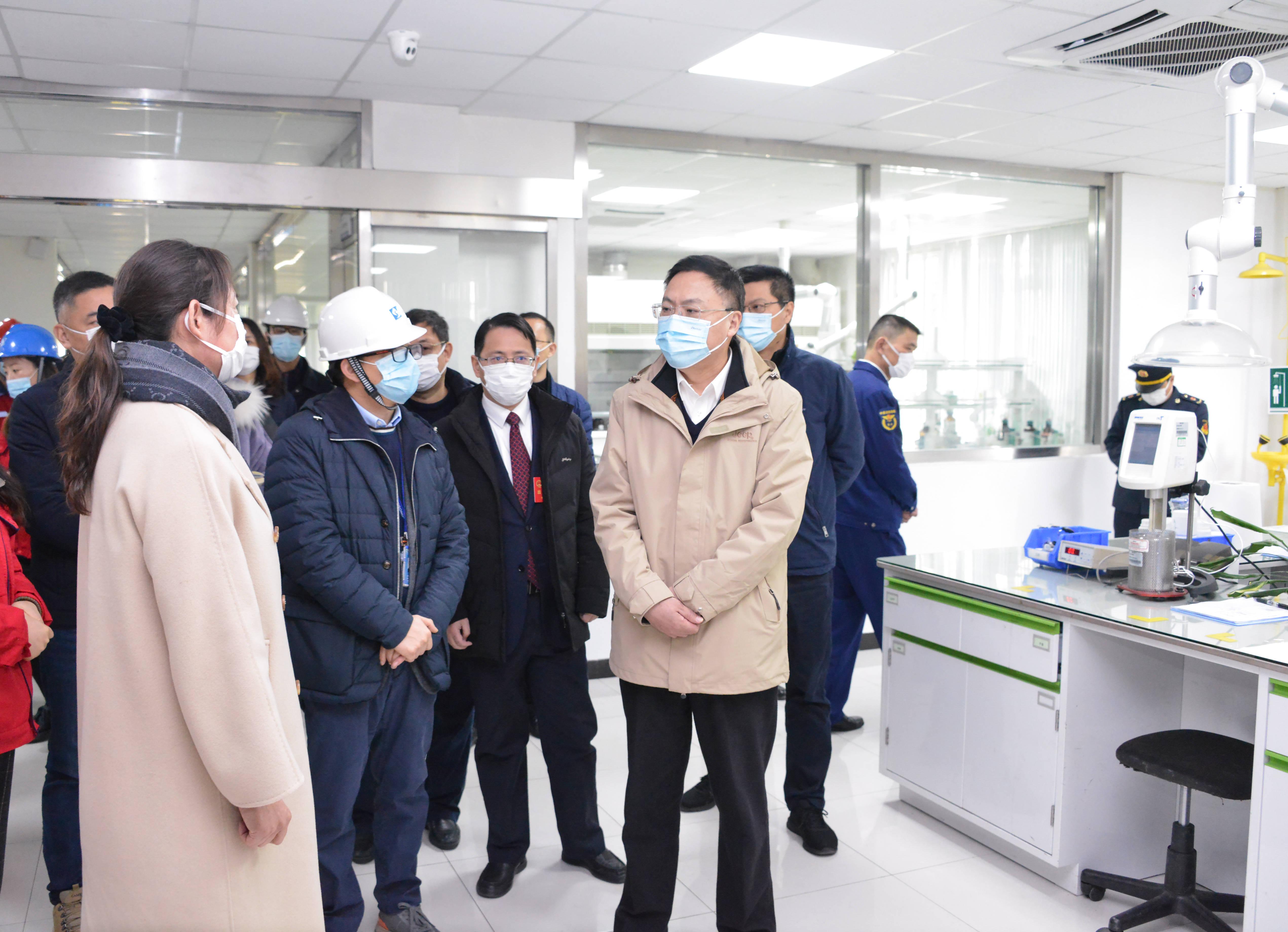 上海市疫情防控部门的坚守与创新，筑牢城市安全防线
