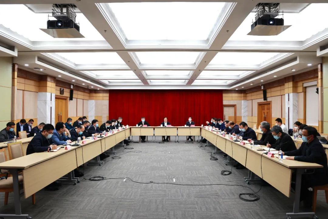 上海市疫情防控工作领导小组会议，科学精准施策，筑牢城市安全防线